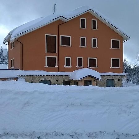 Hotel Il Ghiro Ovindoli Exterior foto